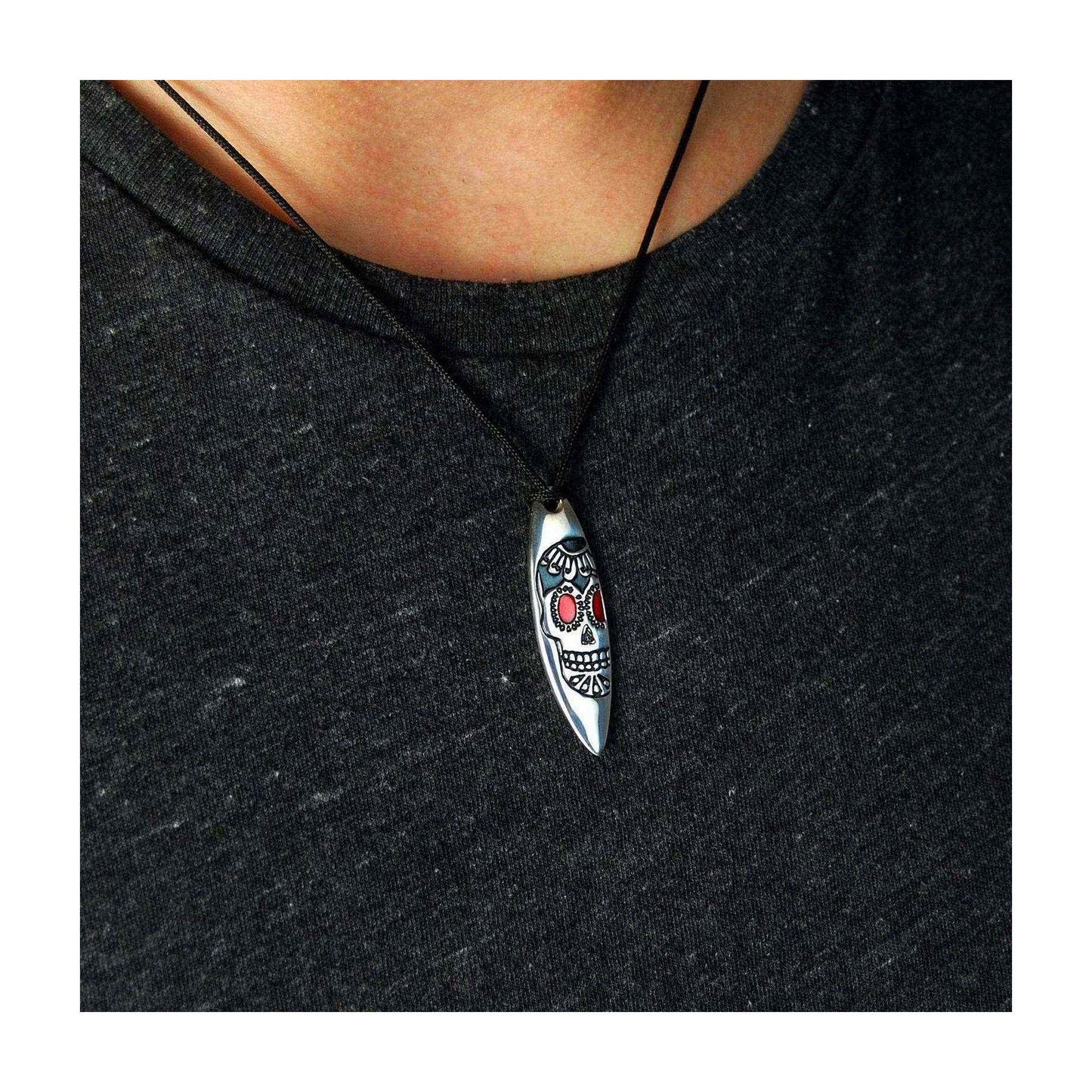 Silver+Surf Silber Schmuck Surfboard mit Totenkopf